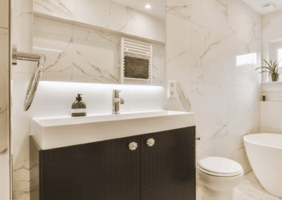 bathrooms 6